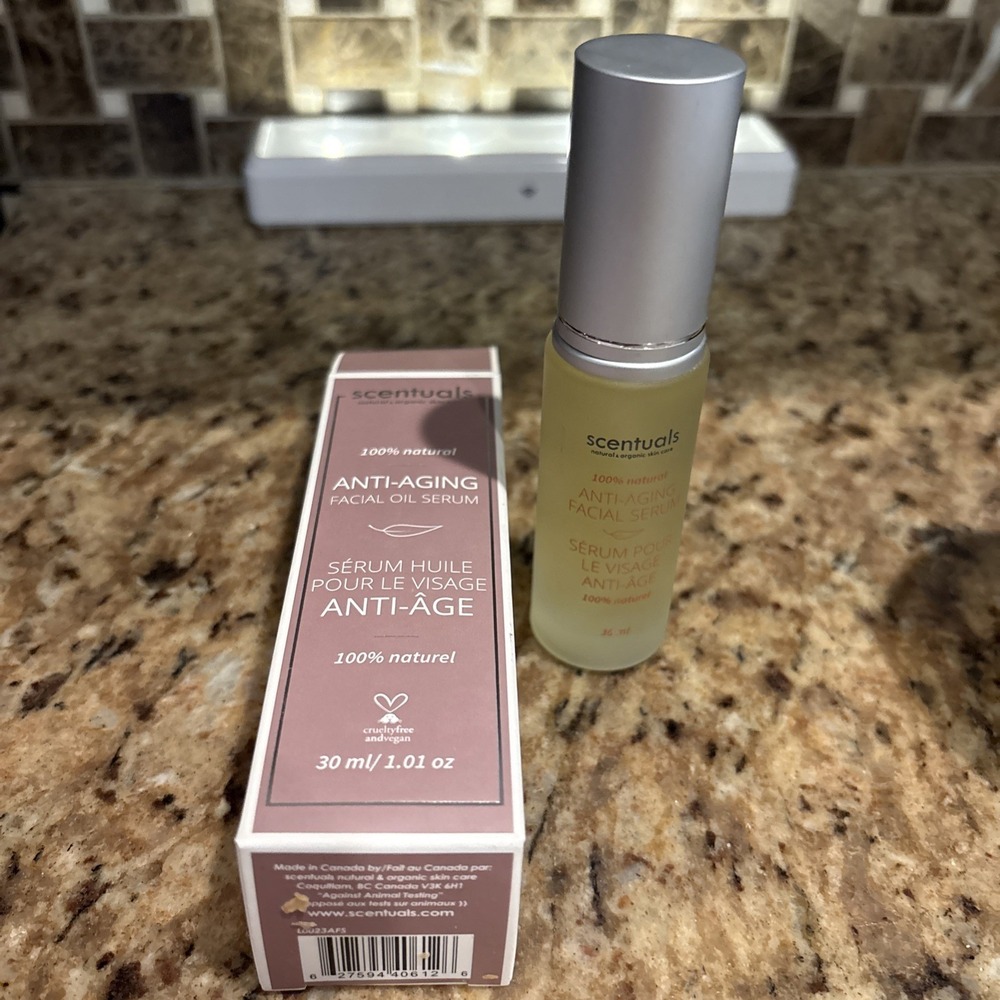 Scentuals Natural and Organic Anti Aging Facial Oil Serum 1.01 fl oz.‎ NIB